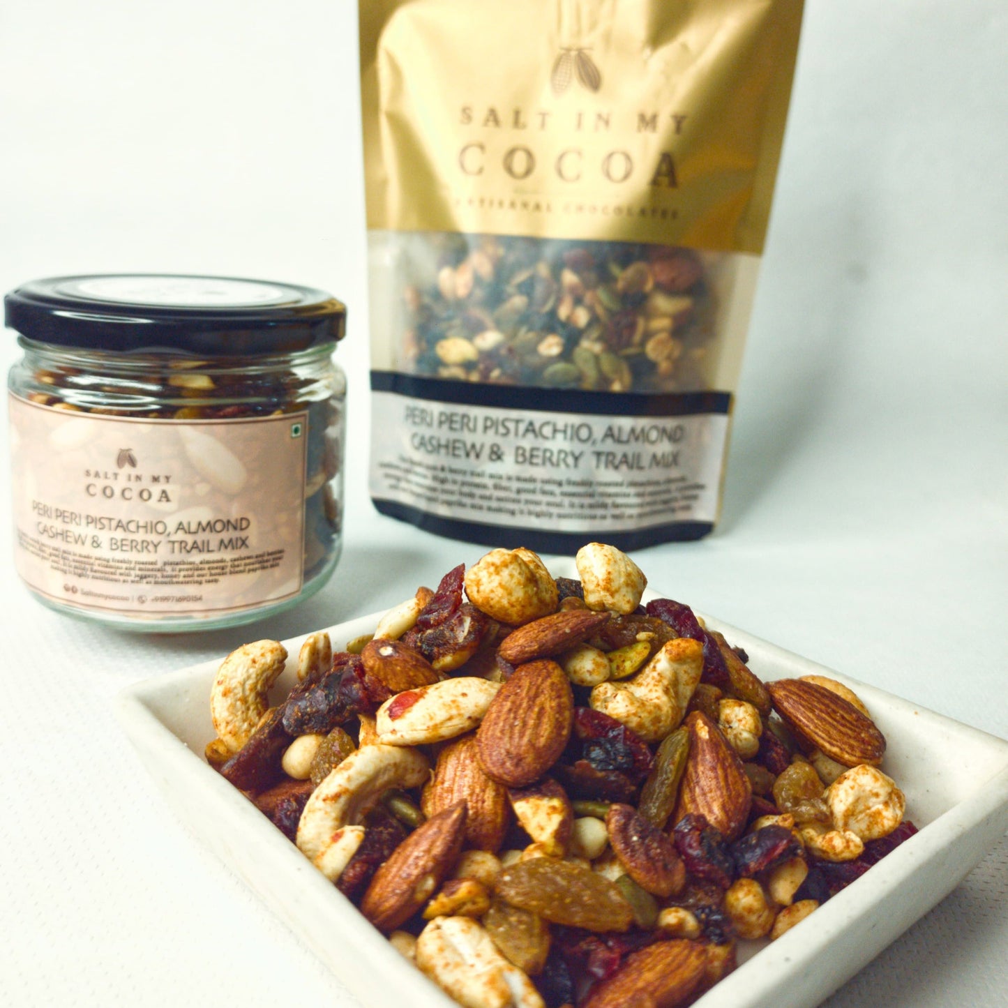 PERI PERI EXOTIC NUT & BERRY TRAIL MIX